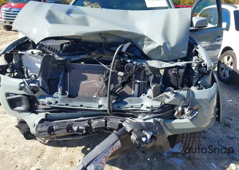 2022 Toyota Tacoma Sr5 V6 from USA, damaged, VIN 3TMCZ5AN5NM520855